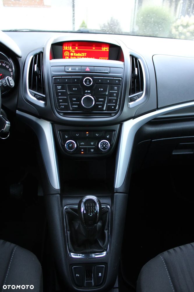Opel Zafira 1.4 T Cosmo - 37