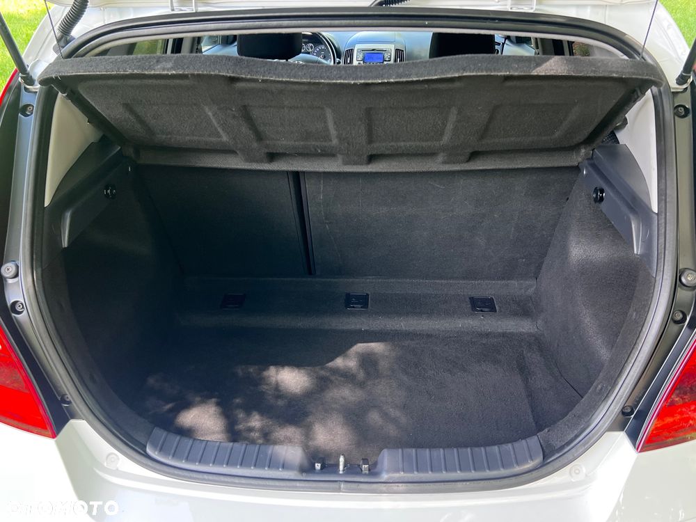 Hyundai i30 1.4 Blue Comfort - 12