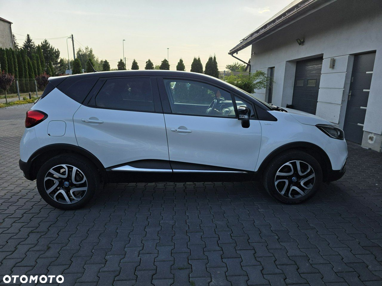 Renault Captur - 4