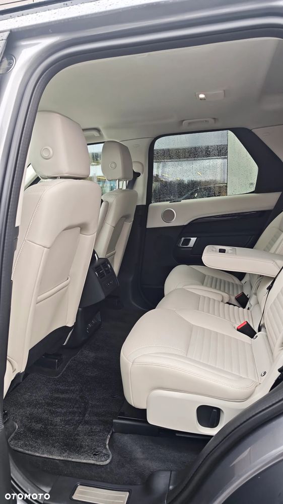 Land Rover Discovery 3.0 D250 mHEV S - 17