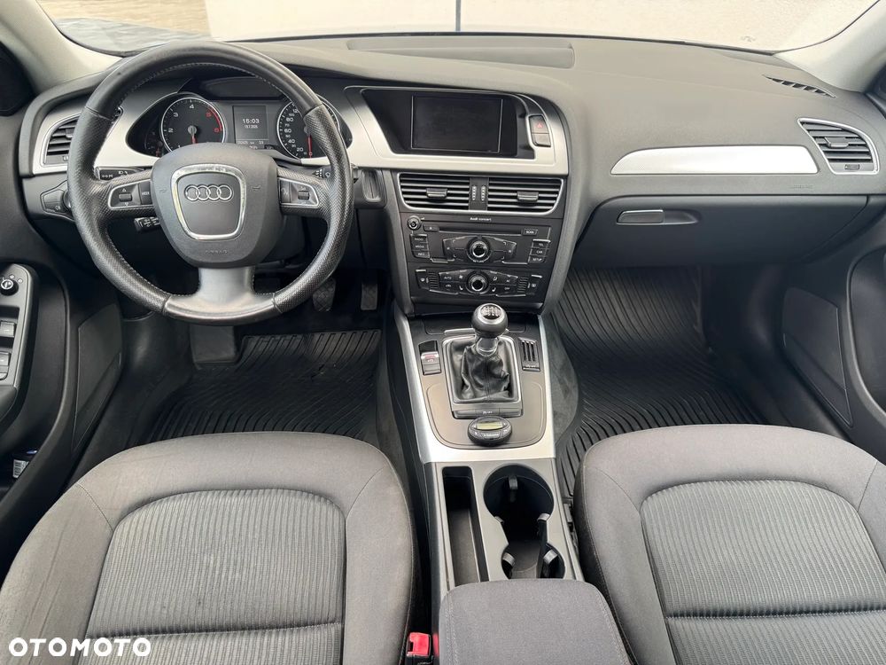 Audi A4 Avant 2.0 TDI e DPF Attraction - 39