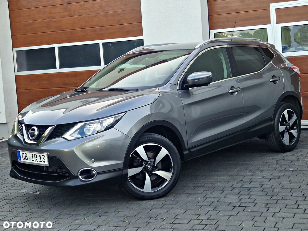 Nissan Qashqai - 1