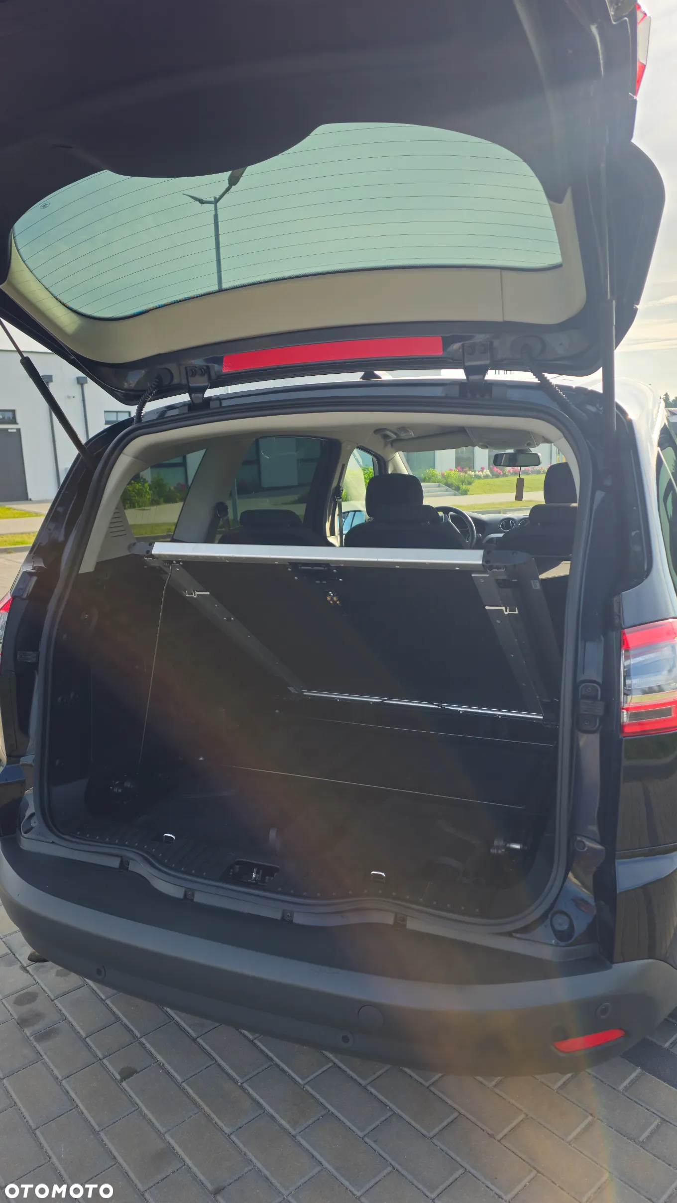 Ford S-Max 2.0 TDCi DPF Titanium - 4