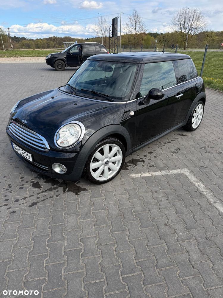 MINI Cooper Standard - 2