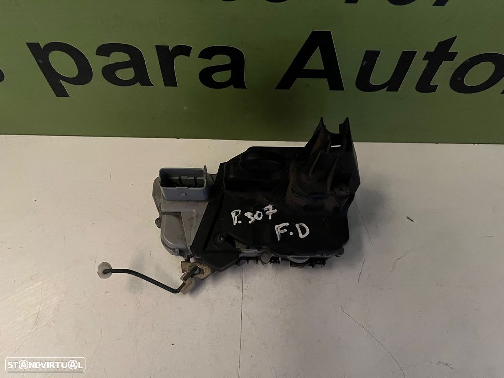 Peugeot 307 - FECHADURA PORTA FRENTE DIREITA - F043 - 2