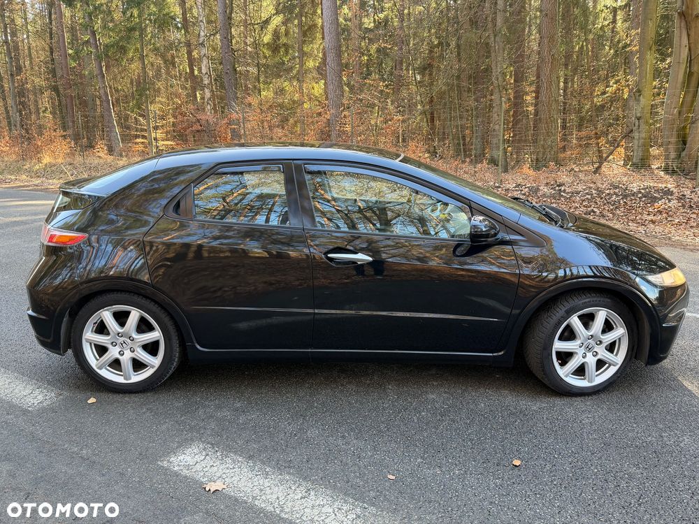 Honda Civic 1.8 Sport - 17