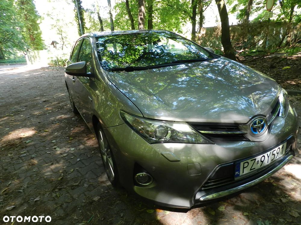 Toyota Auris 1.8 HSD Luna - 3