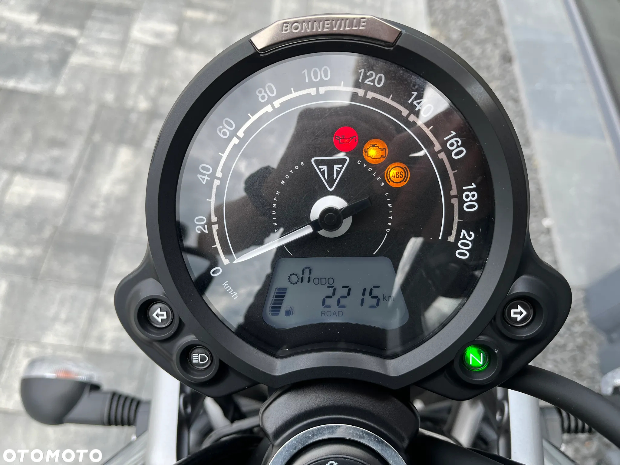 Triumph Scrambler - 9