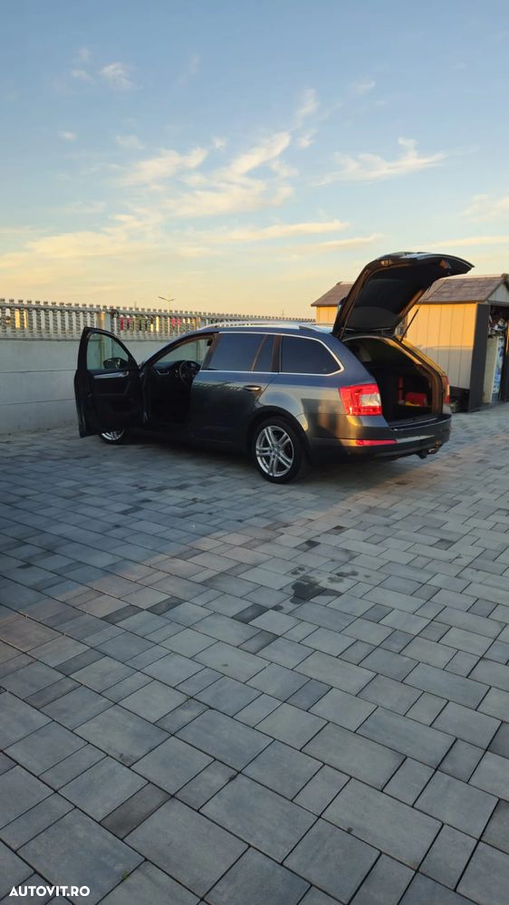 Skoda Octavia 1.6 TDI GREENLINE - 40