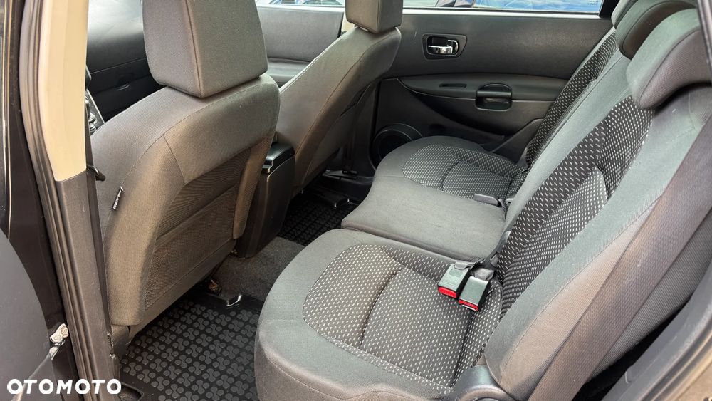 Nissan Qashqai+2 - 16