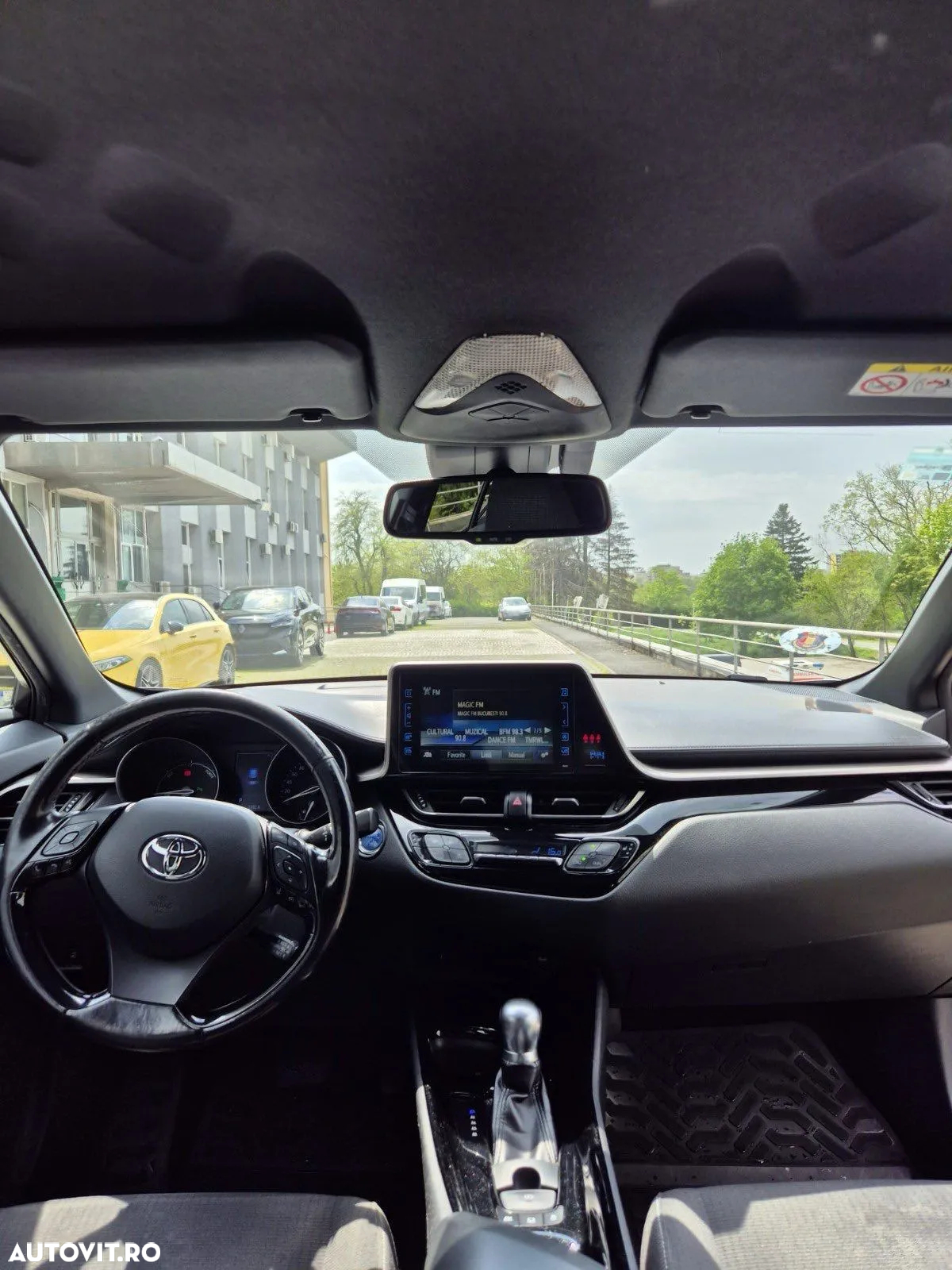 Toyota C-HR 1.8 HSD 4x2 CVT C-ult - 13