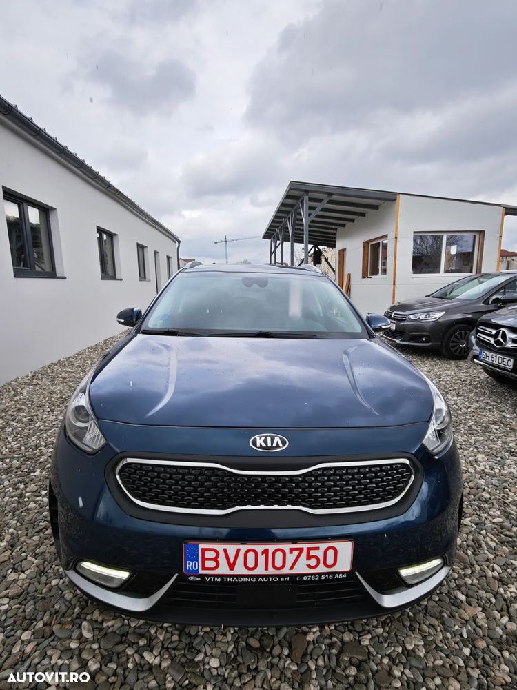 Kia Niro 1.6 GDI 2WD Aut. Spirit - 2