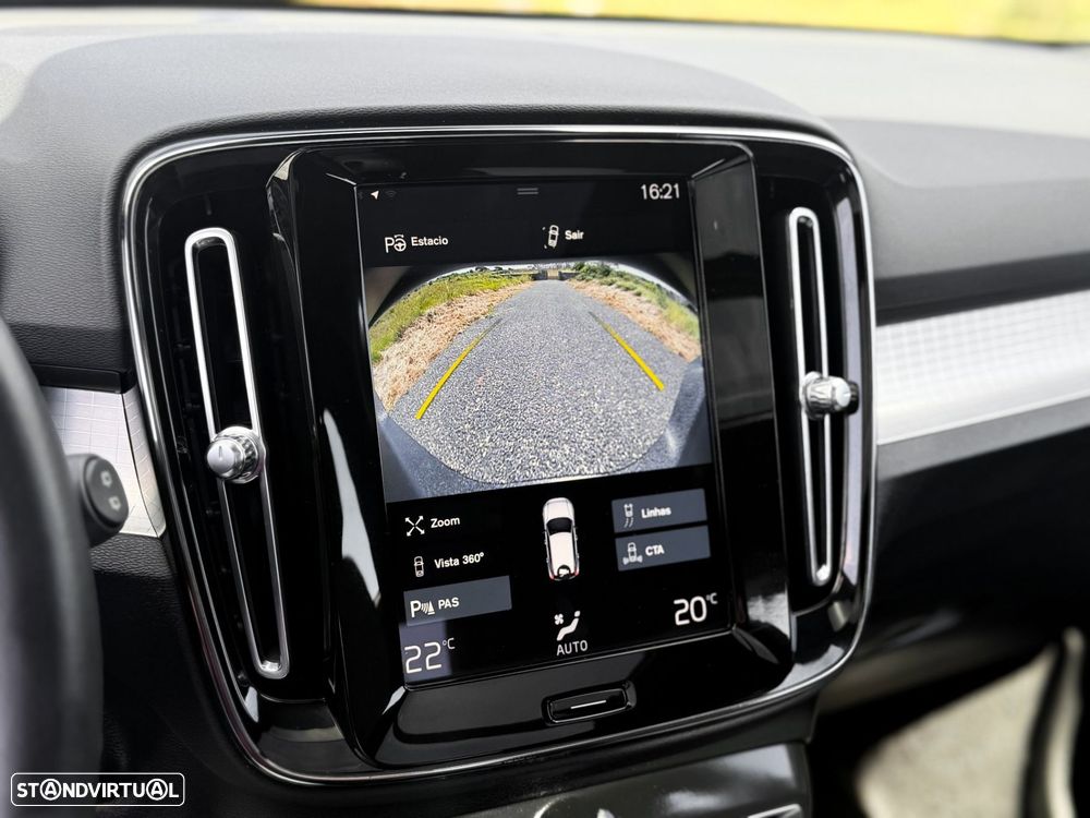 Volvo XC 40 1.5 T5 PHEV Momentum Plus - 24