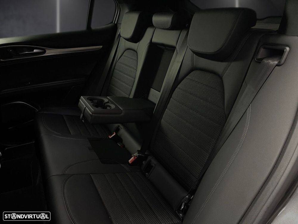 Alfa Romeo Stelvio 2.2 D Sprint AT8 - 26