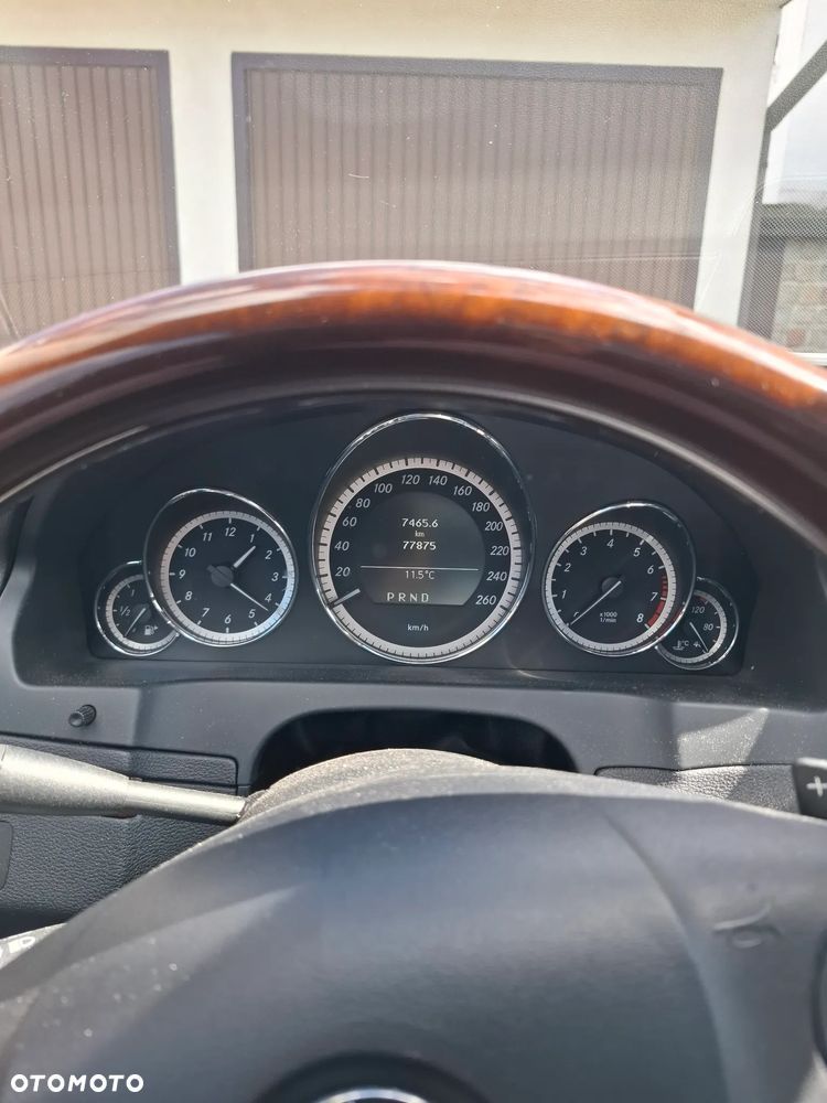 Mercedes-Benz Klasa E - 8