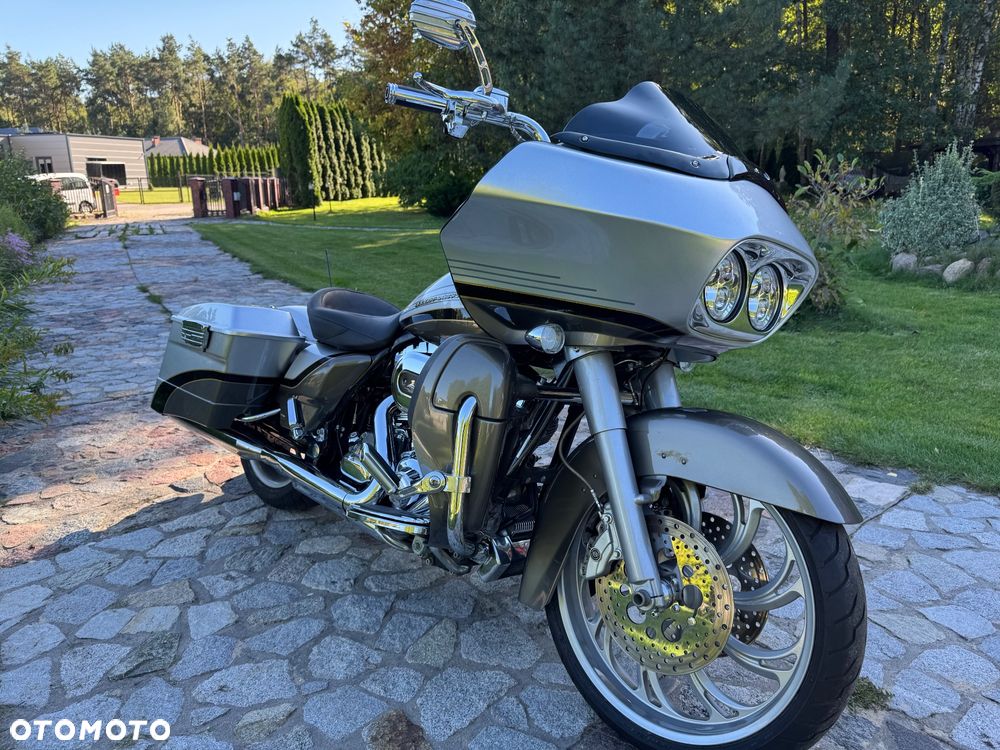 Harley-Davidson Touring Road Glide - 4