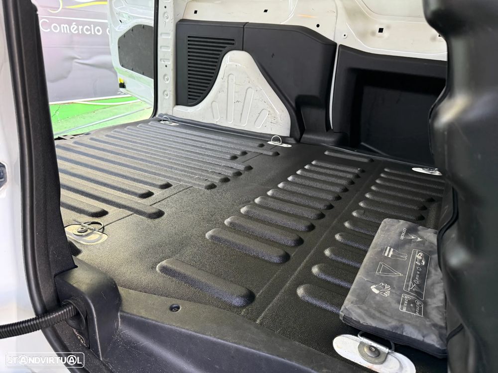 Citroën BERLINGO 1.6 HDI 3L - 11