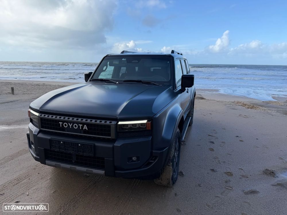 Toyota Land Cruiser Prado - 10