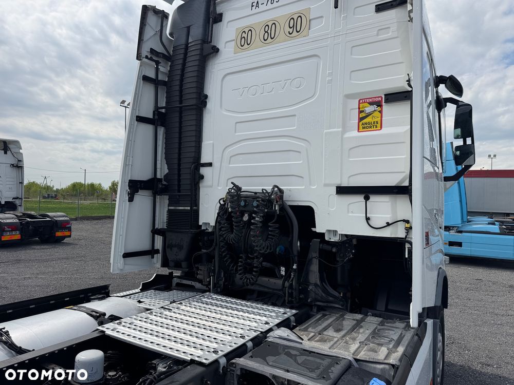 Volvo FH 500 Euro 6 / Automat / Xenon / ACC / Full Spoiler / Lodówka / I COOL Park / Po Kontrakcie / z Francji - 17