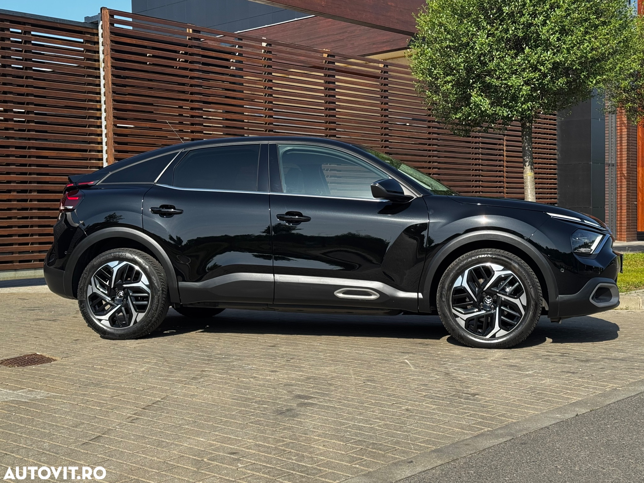 Citroën C4 1.2 PureTech S&S EAT8 Shine - 8