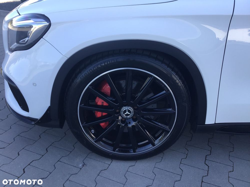 Mercedes-Benz GLA AMG 45 4Matic AMG Speedshift 7G-DCT AMG Night Edition - 36