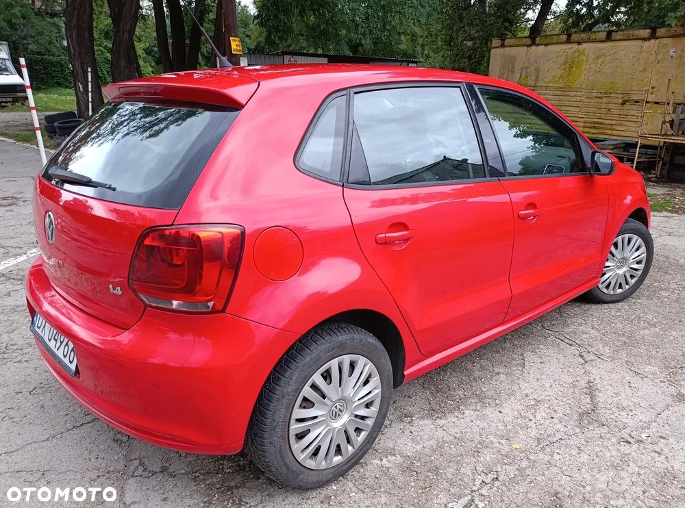 Volkswagen Polo 1.4 16V Comfortline DSG - 8