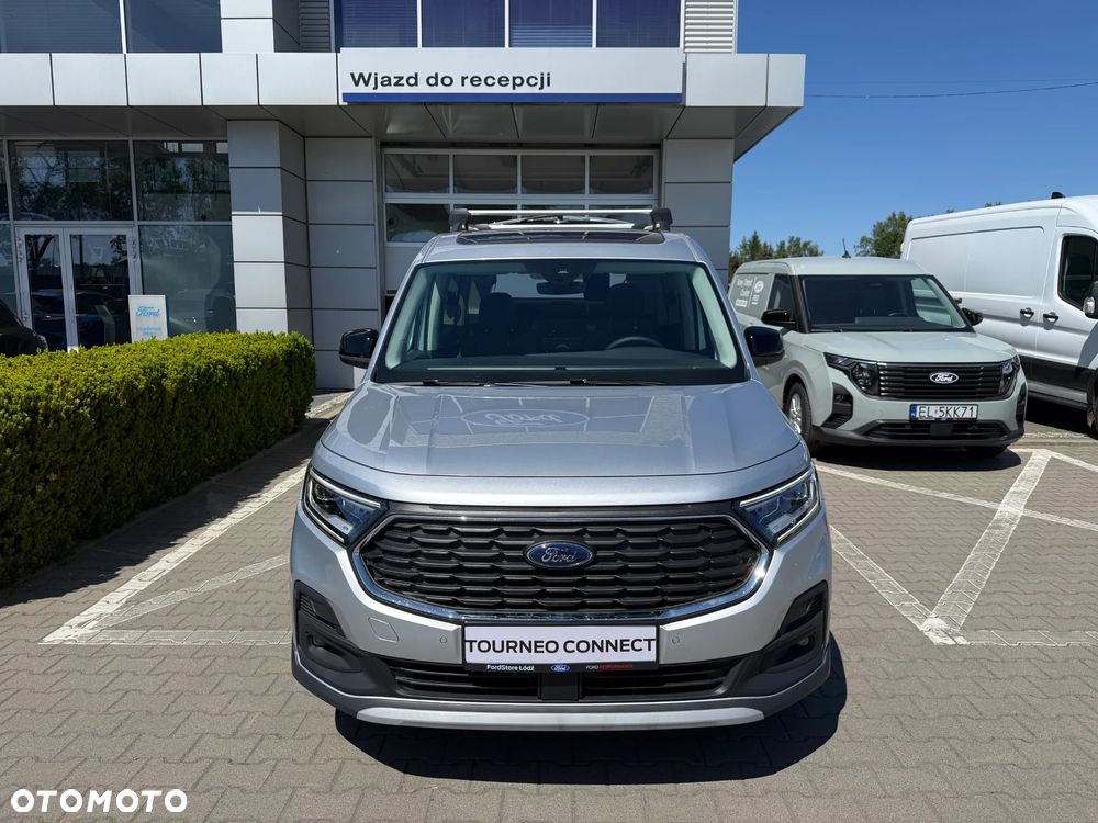 Ford Tourneo Connect Grand - 13