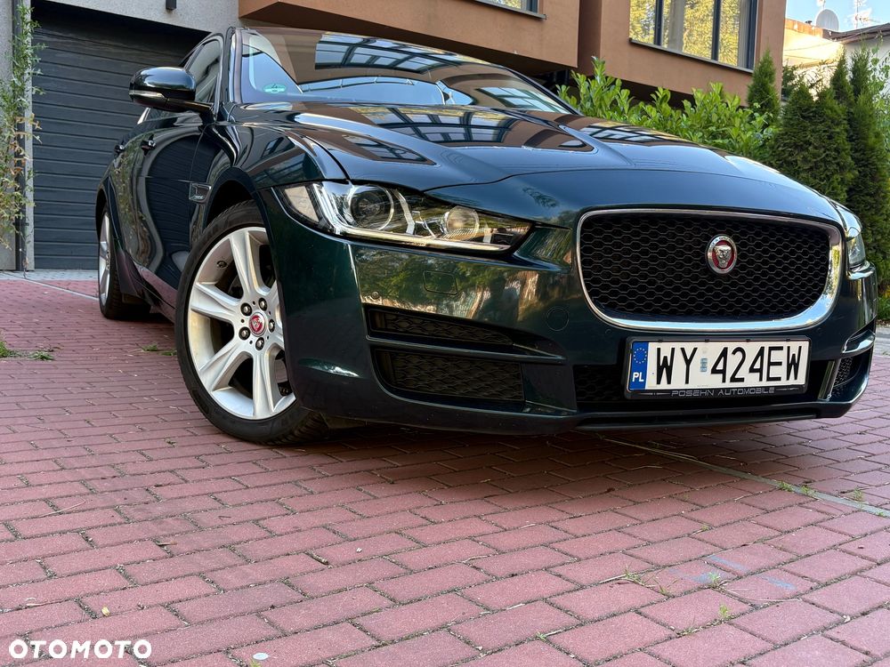 Jaguar XE 2.0 D Prestige - 1