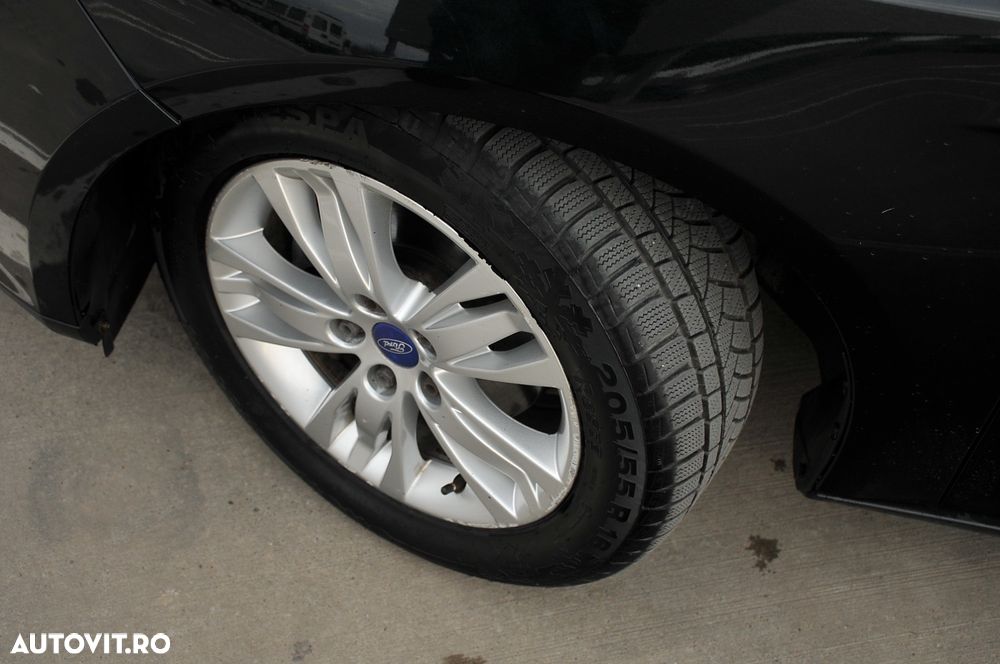 Ford Focus 1.6 TDCI DPF Titanium - 16