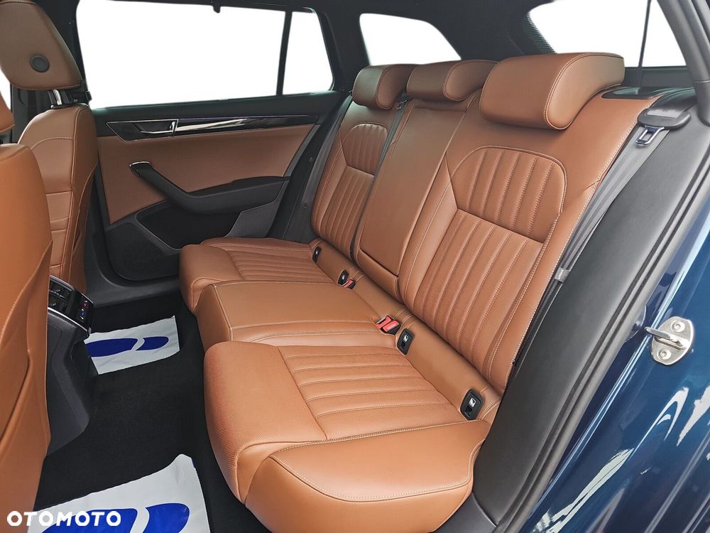 Skoda Superb 2.0 TDI SCR L&K DSG - 12