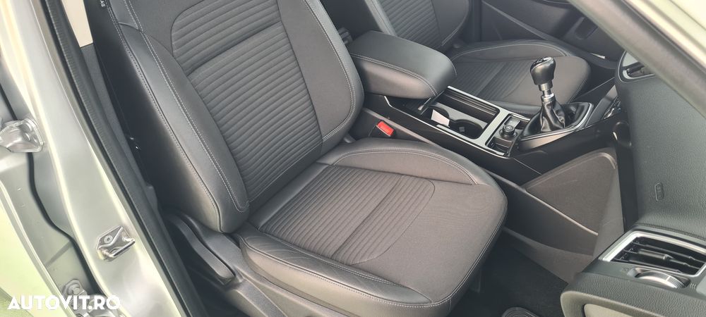 Ford Kuga 2.0 TDCi 2WD Titanium - 13