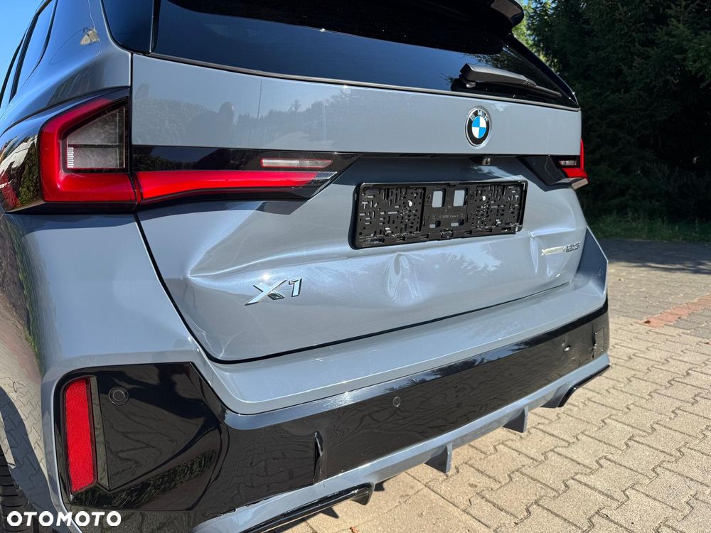 BMW X1 xDrive23i mHEV M Sport - 17