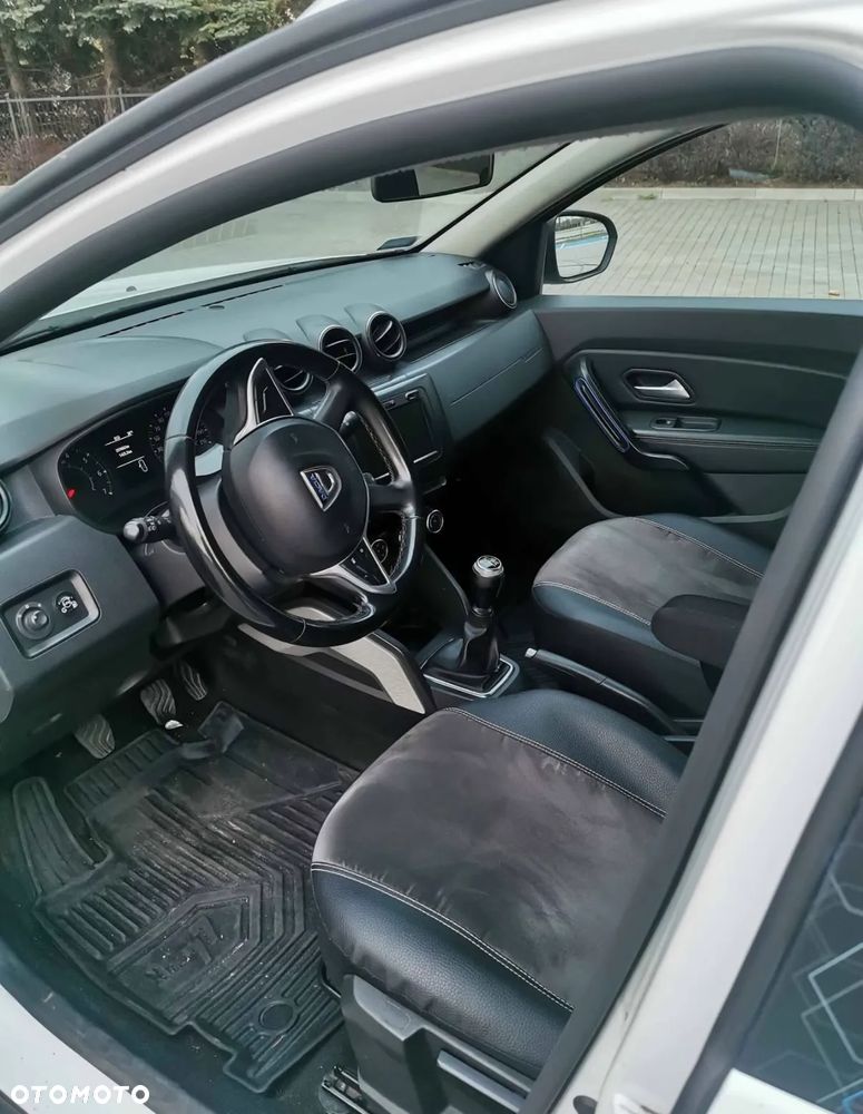 Dacia Duster 1.0 TCe SL Celebration - 3