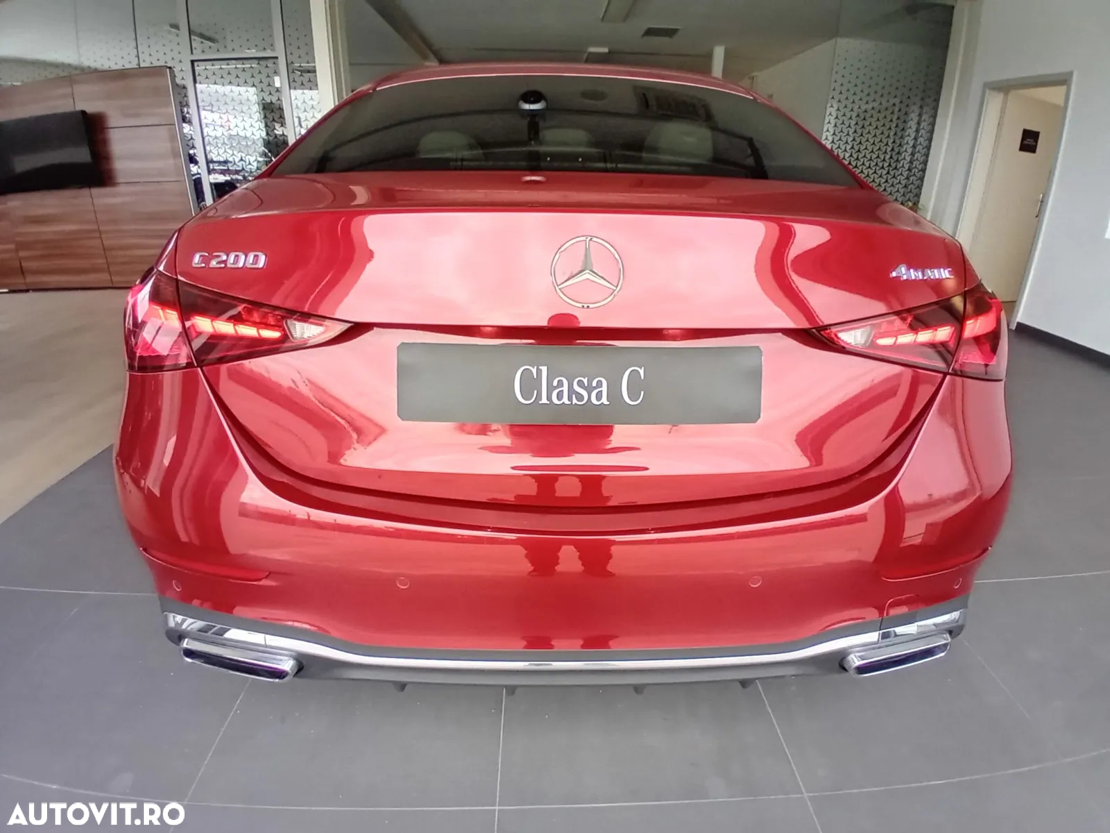 Mercedes-Benz C 200 4Matic 9G-TRONIC AMG Line - 9
