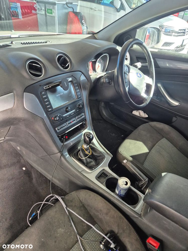 Ford Mondeo 2.0 TDCi ECOnetic Business Edition - 20