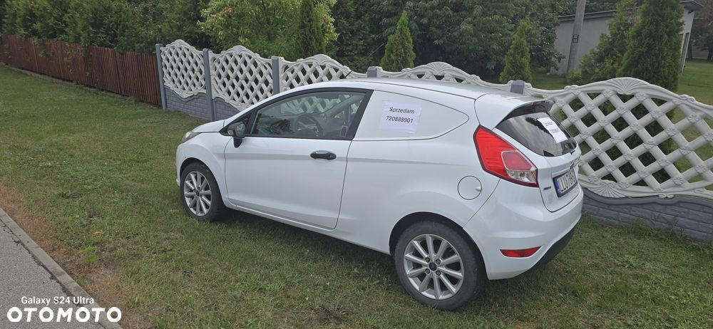 Ford Fiesta - 2