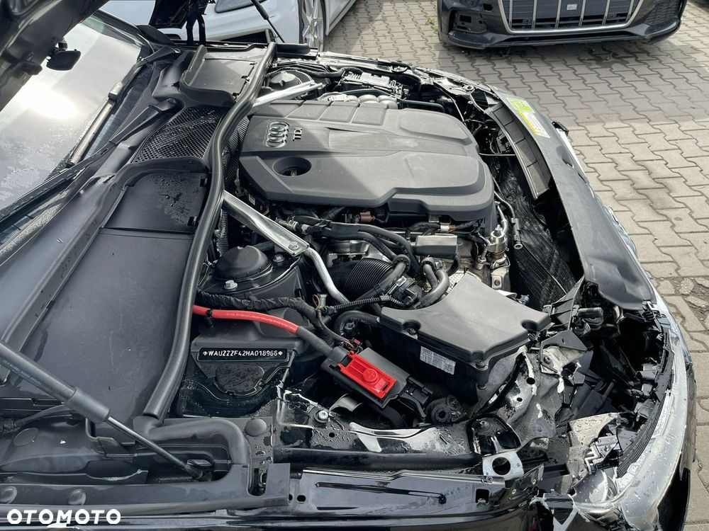 Audi A4 Avant 40 TDI quattro S tronic - 12