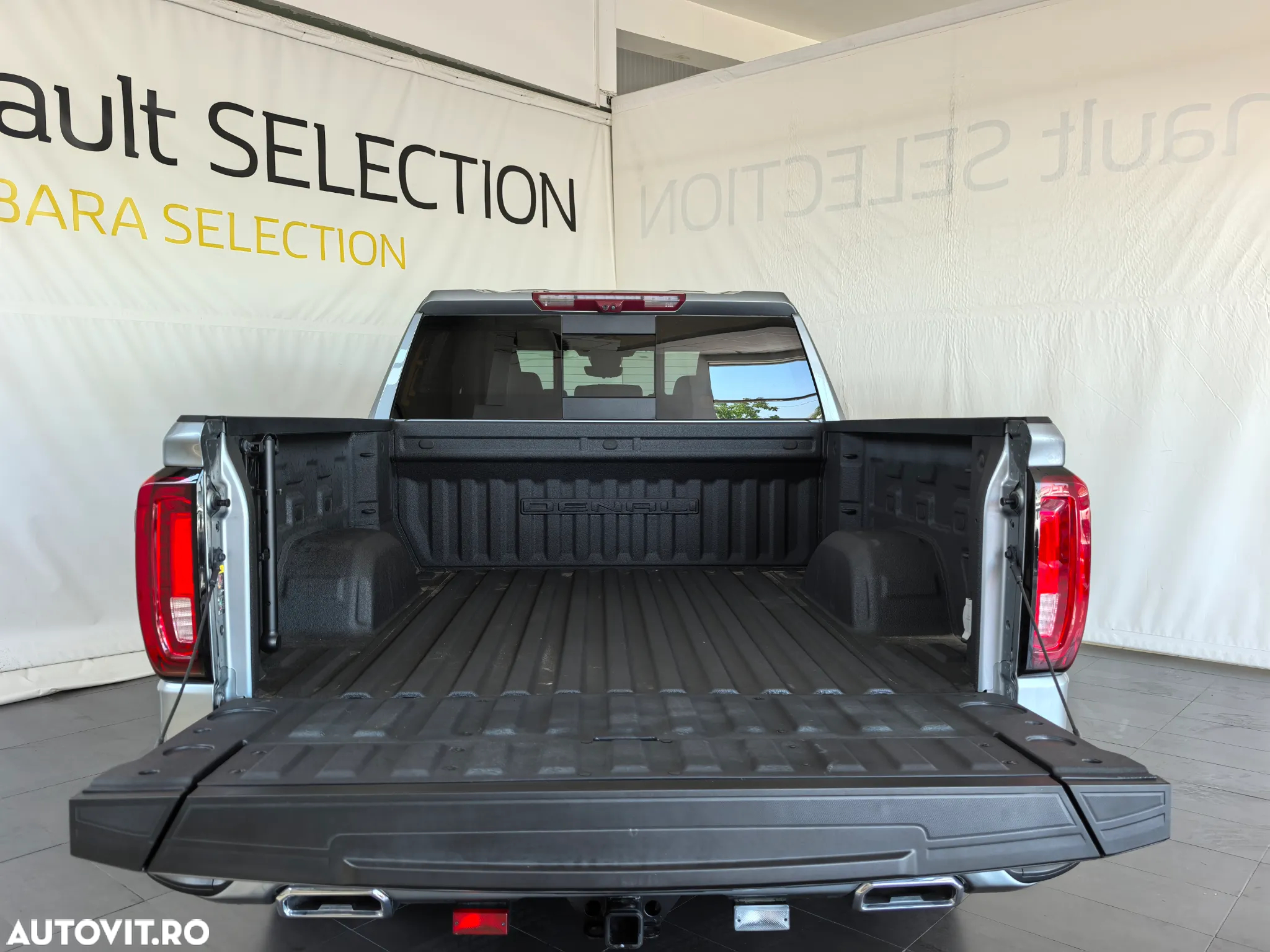 GMC Sierra - 7