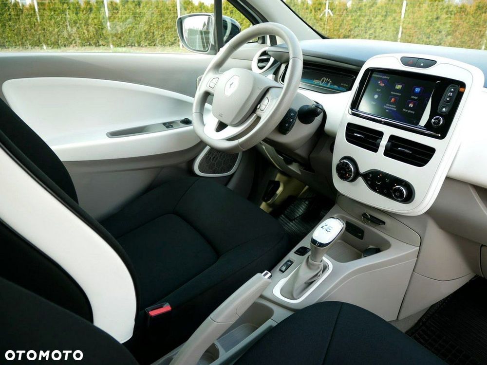 Renault Zoe - 21