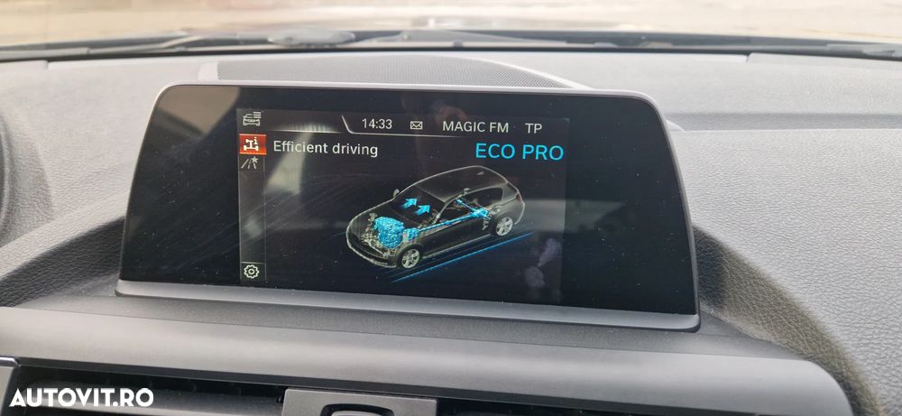 BMW Seria 1 125d Aut. Sport Line - 34