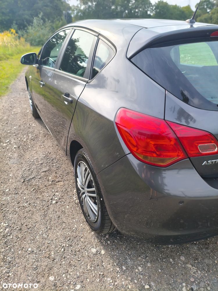 Opel Astra 1.6 Edition 150 - 2