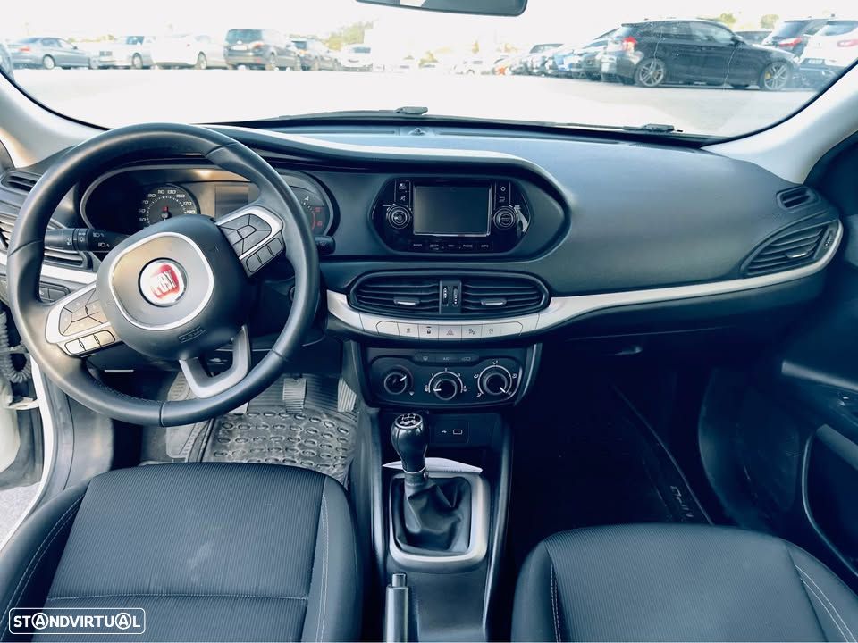 Fiat Tipo Station Wagon 1.3 M-Jet Easy - 12