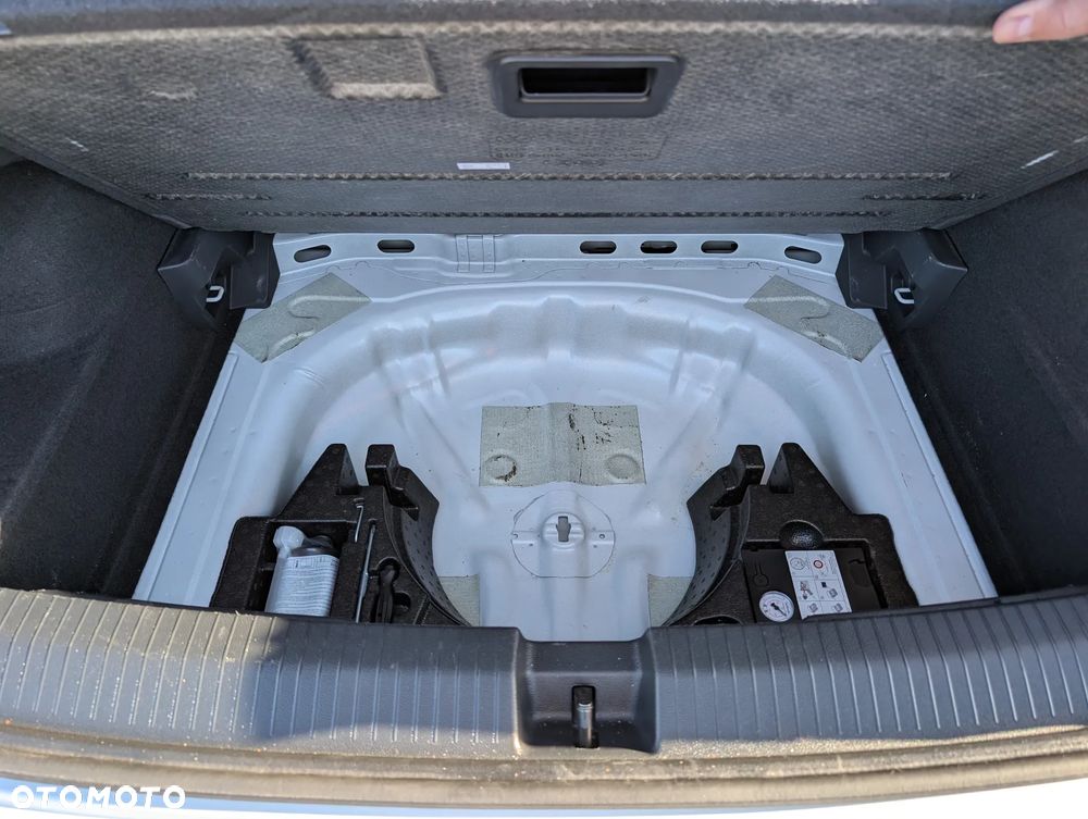 Volkswagen T-Roc 1.5 TSI Style DSG - 23