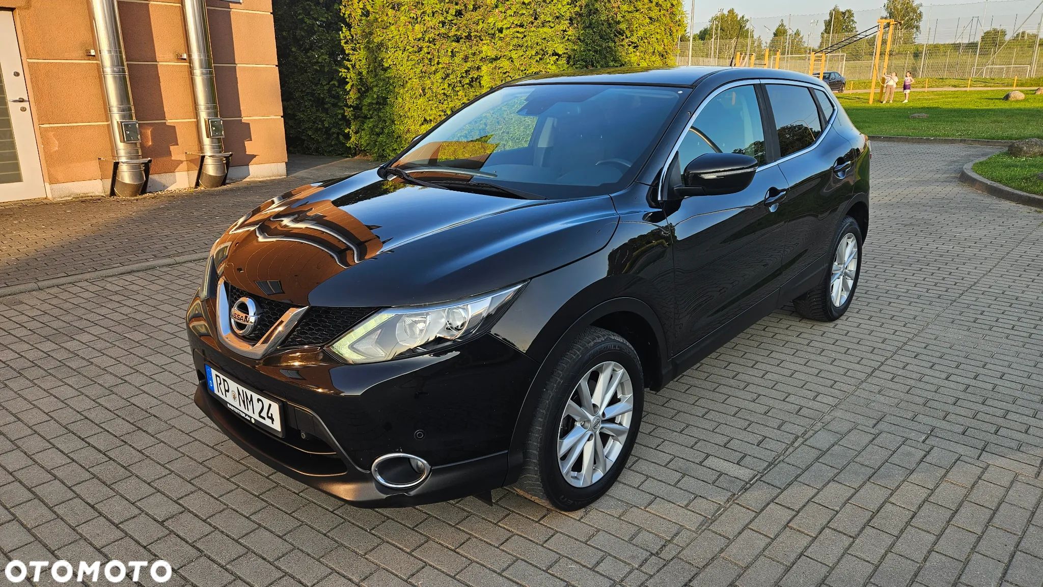 Nissan Qashqai 1.6 dCi TEKNA - 1