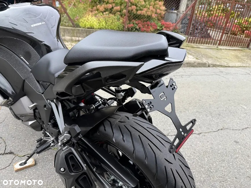 Kawasaki Ninja 1000 SX - 11