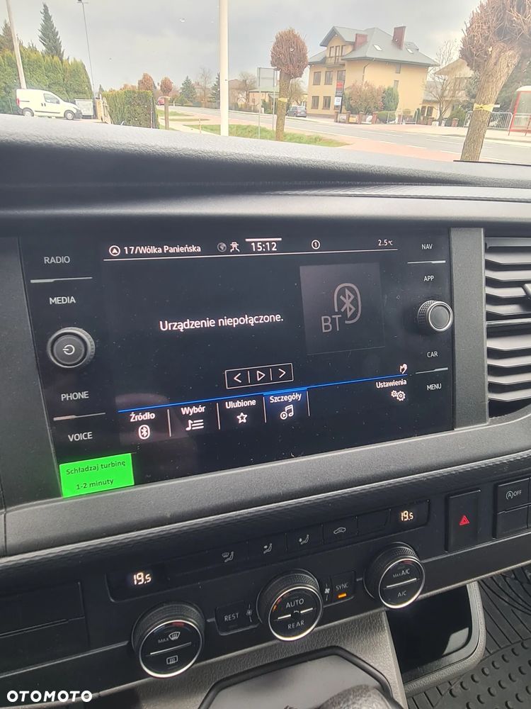 Volkswagen Caravelle 2.0 TDI L2 Comfortline DSG - 21