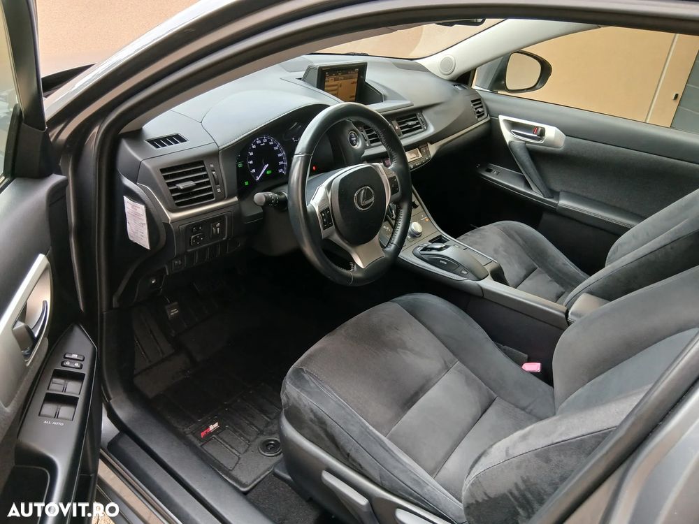 Lexus CT 200h - 7