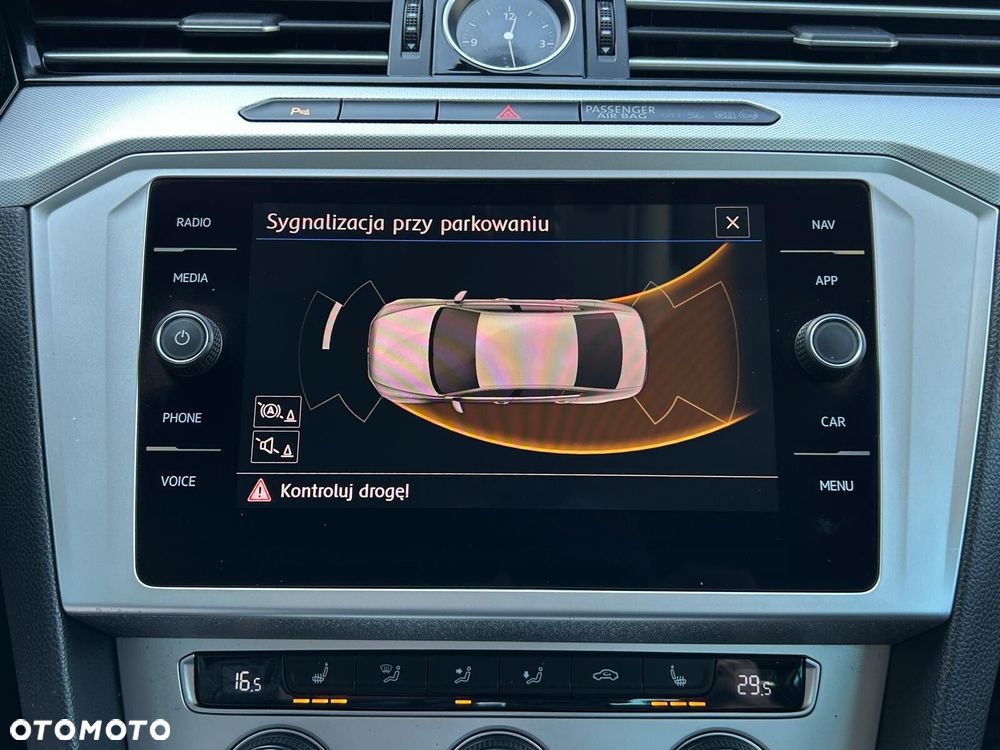 Volkswagen Passat 1.8 TSI BMT Comfortline DSG - 28