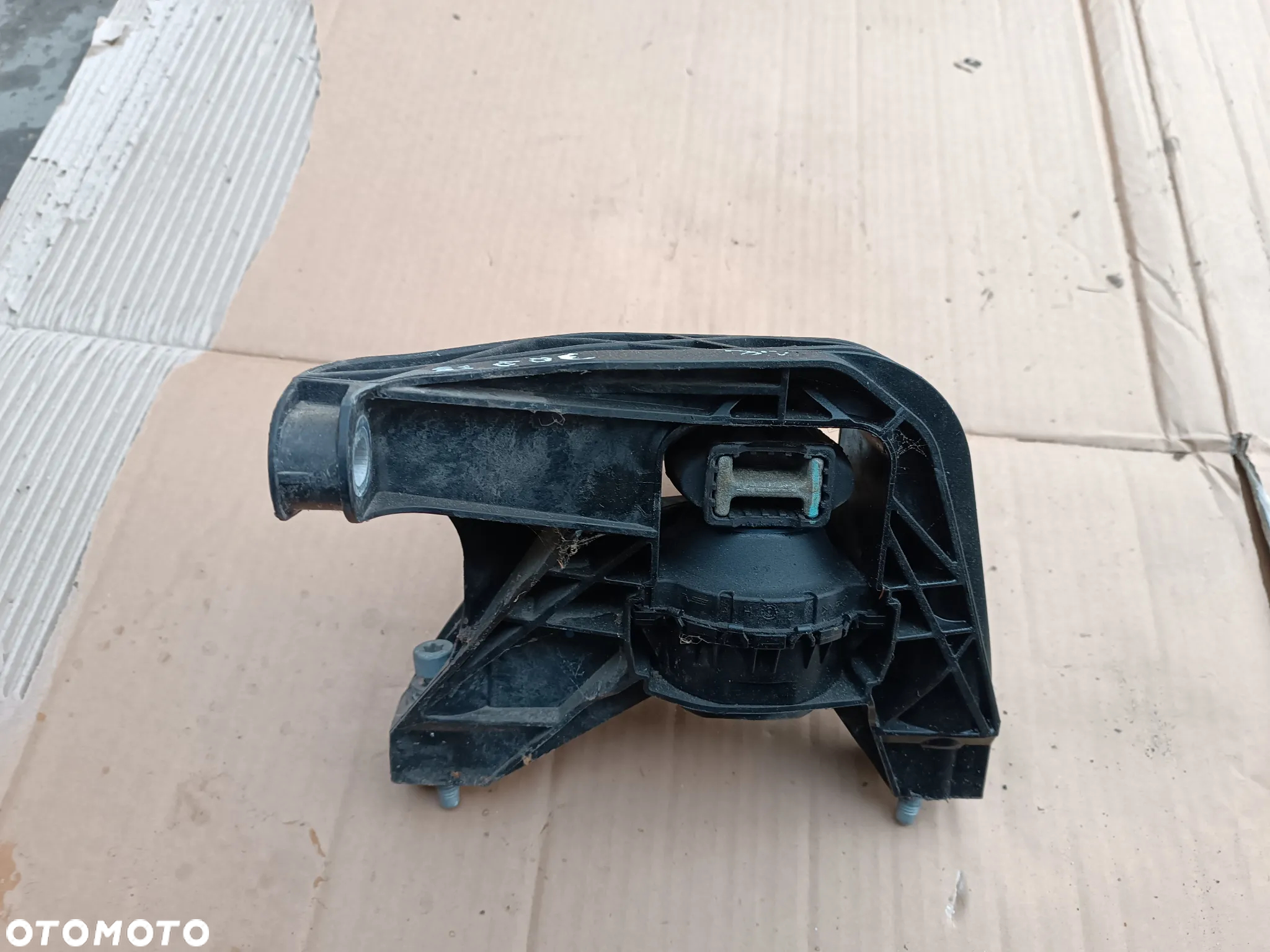 ŁAPA PODUSZKA SILNIKA PEUGEOT 308 II T9 1.2 THP - 2