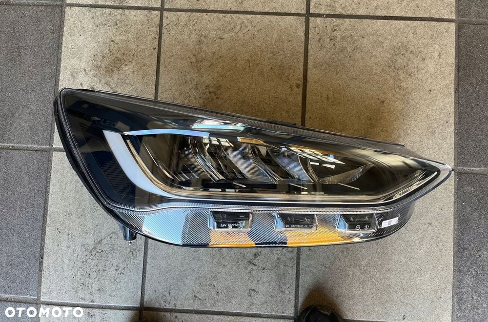 Lampa prawa przednia FORD FOCUS MK4 IV LIFT LED - 1